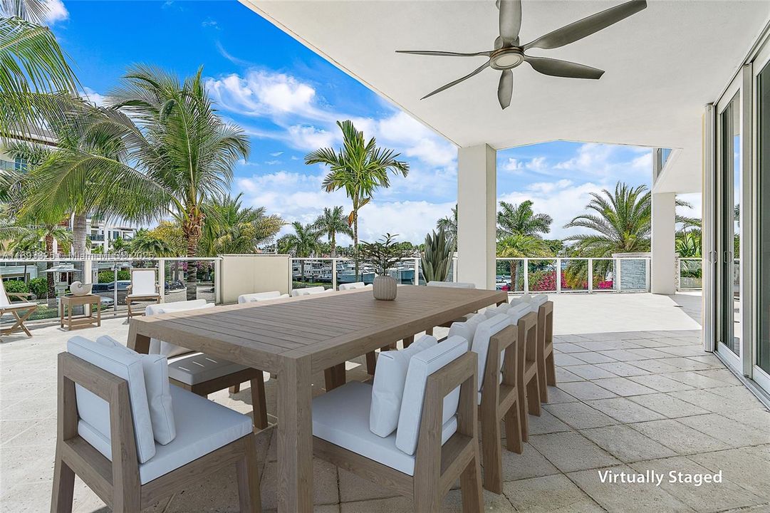 Active With Contract: $4,590,000 (4 beds, 4 baths, 3849 Square Feet)