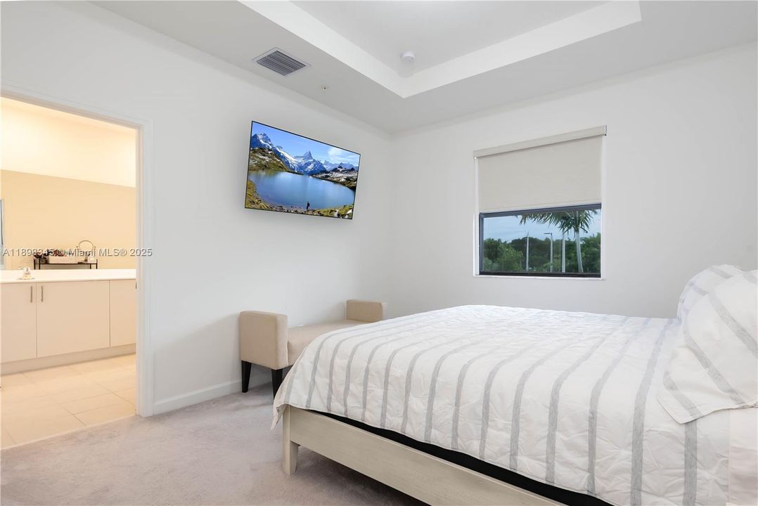 For Sale: $630,000 (3 beds, 2 baths, 1756 Square Feet)