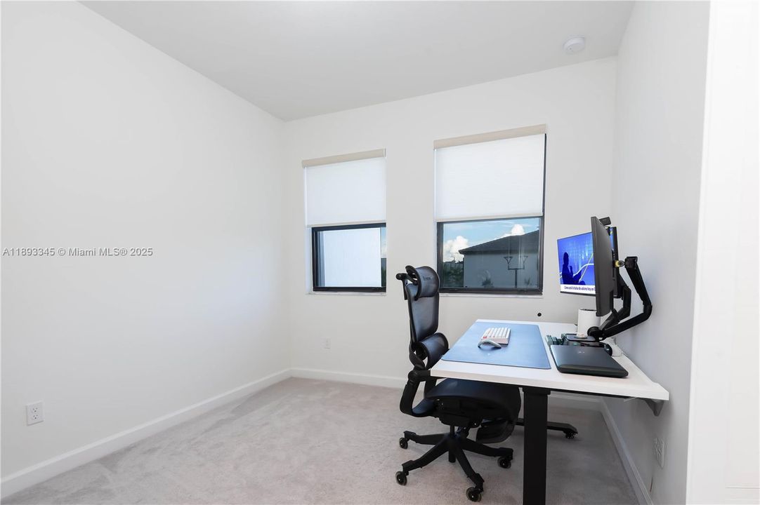 For Sale: $630,000 (3 beds, 2 baths, 1756 Square Feet)