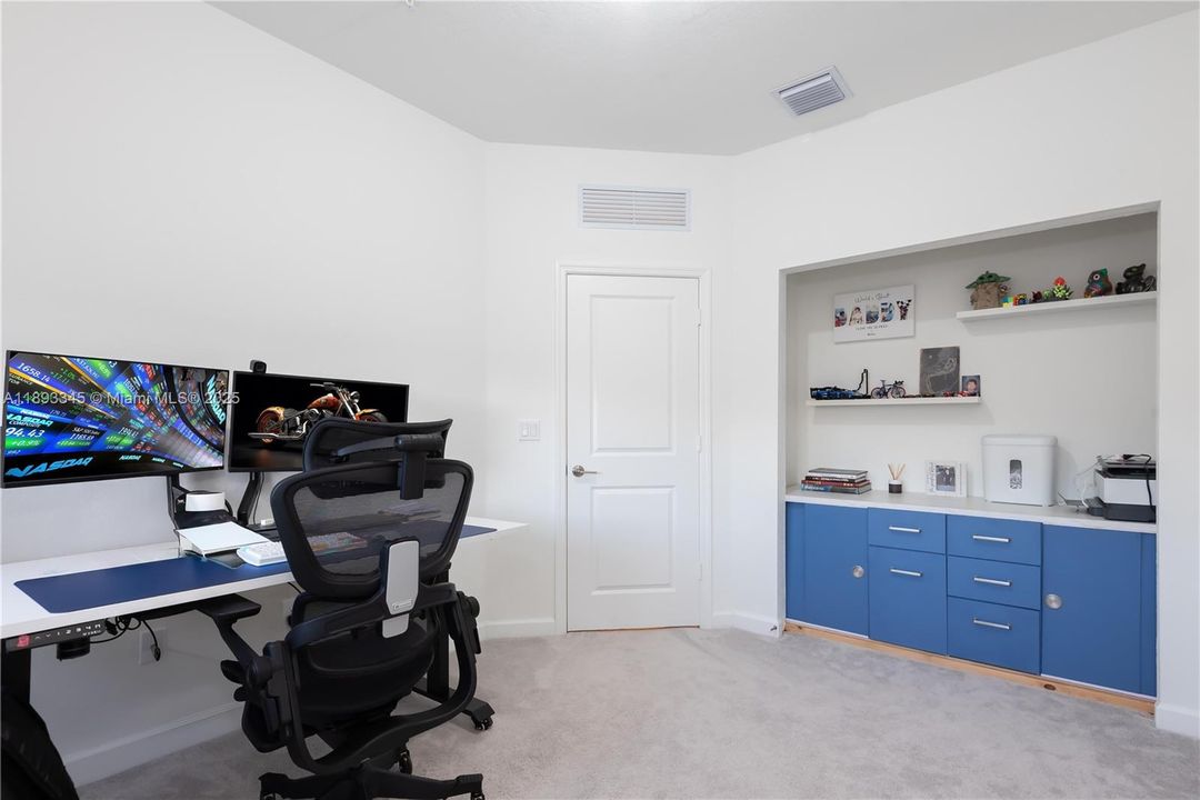 For Sale: $630,000 (3 beds, 2 baths, 1756 Square Feet)