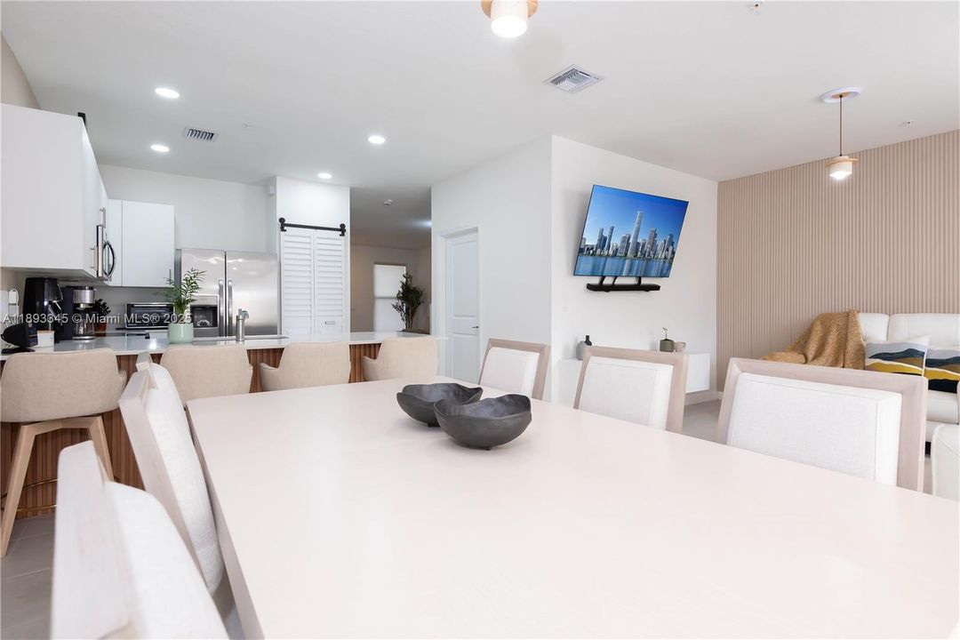 For Sale: $630,000 (3 beds, 2 baths, 1756 Square Feet)