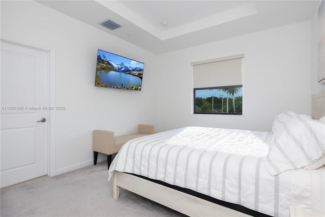 For Sale: $630,000 (3 beds, 2 baths, 1756 Square Feet)