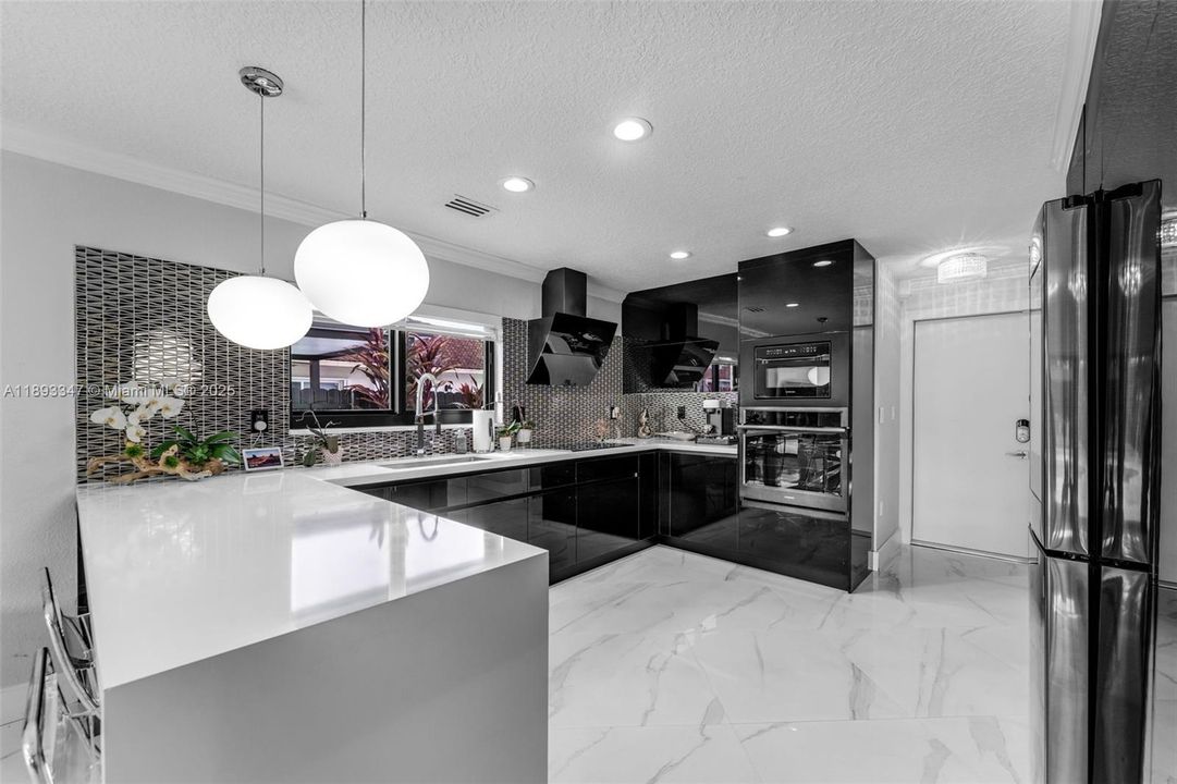 На продажу: $1,400,000 (4 спален, 3 ванн, 2452 Квадратных фут)