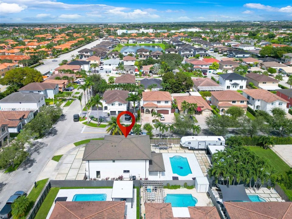 На продажу: $1,400,000 (4 спален, 3 ванн, 2452 Квадратных фут)