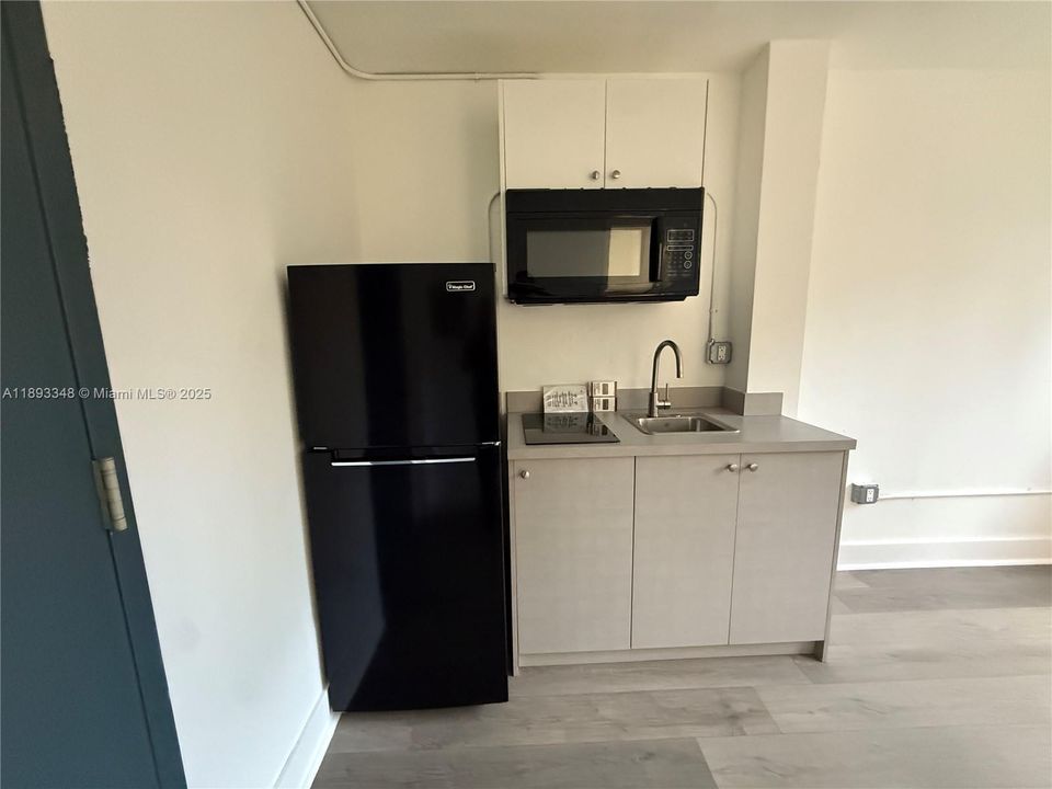 Recently Rented: $1,500 (0 beds, 1 baths, 500 Square Feet)