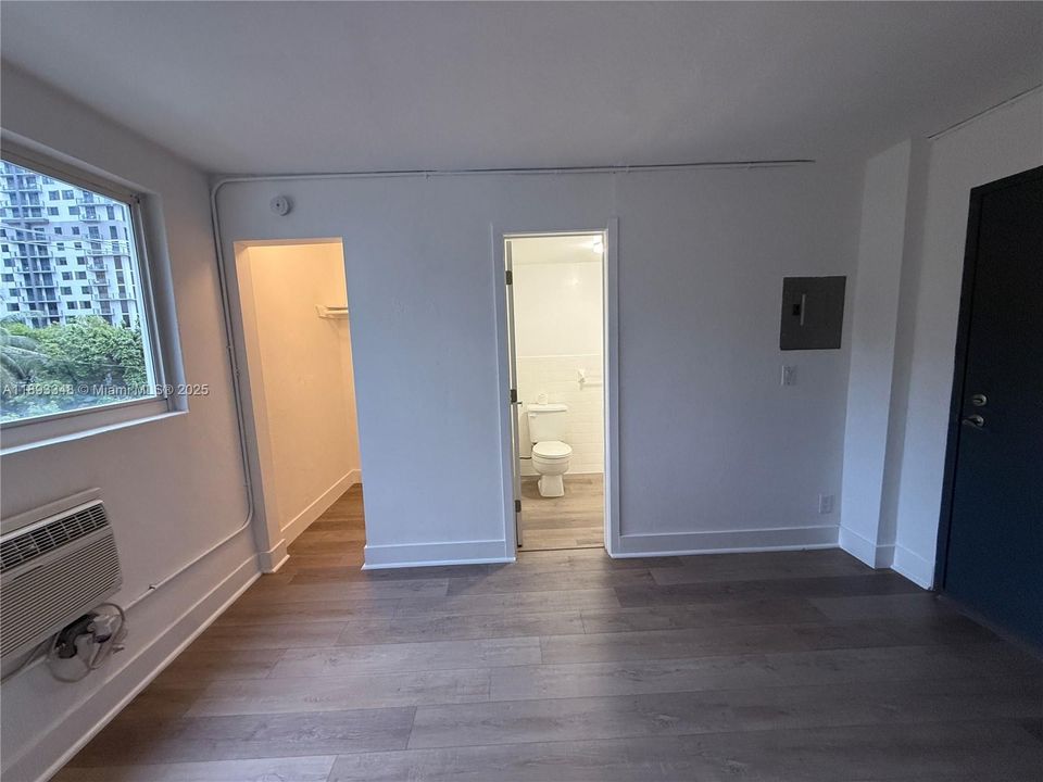 Recently Rented: $1,500 (0 beds, 1 baths, 500 Square Feet)