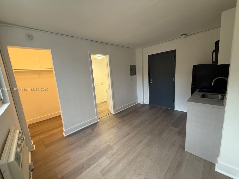 Recently Rented: $1,500 (0 beds, 1 baths, 500 Square Feet)