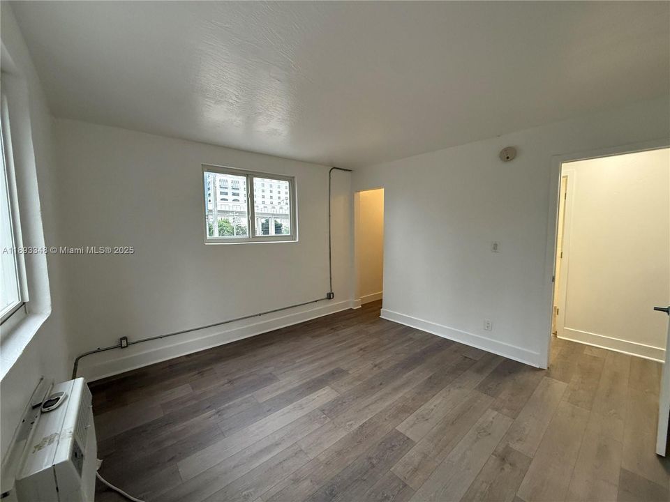 Recently Rented: $1,500 (0 beds, 1 baths, 500 Square Feet)