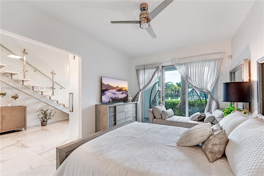 На продажу: $3,289,050 (4 спален, 4 ванн, 3024 Квадратных фут)