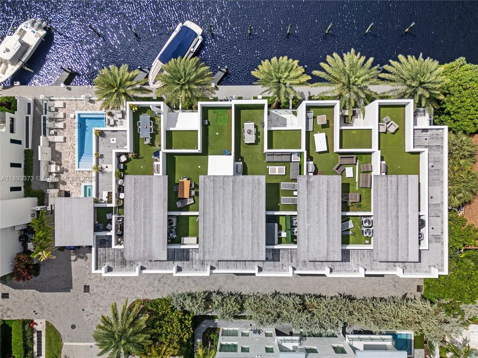 На продажу: $3,289,050 (4 спален, 4 ванн, 3024 Квадратных фут)