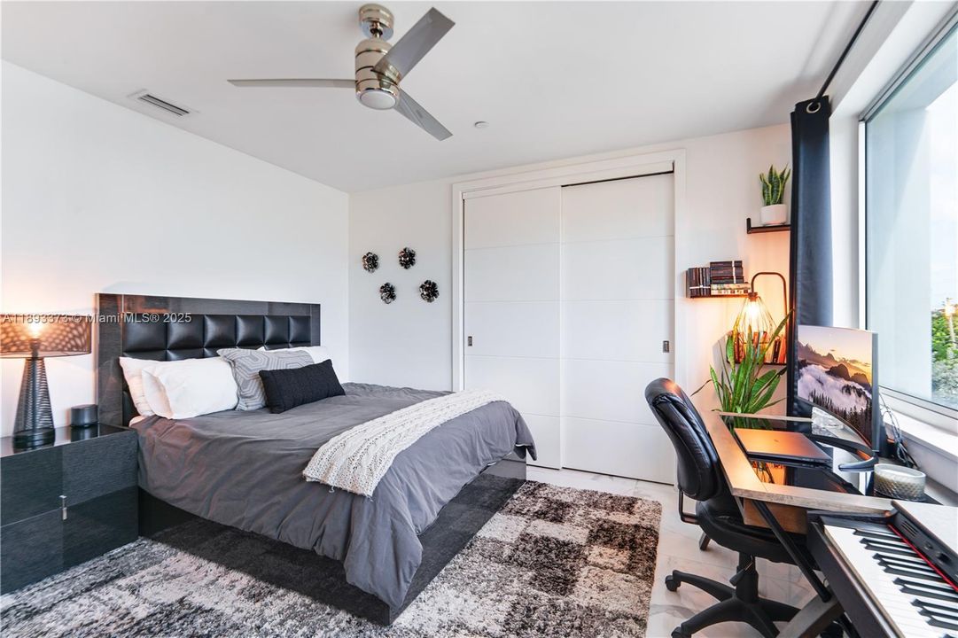 На продажу: $3,289,050 (4 спален, 4 ванн, 3024 Квадратных фут)