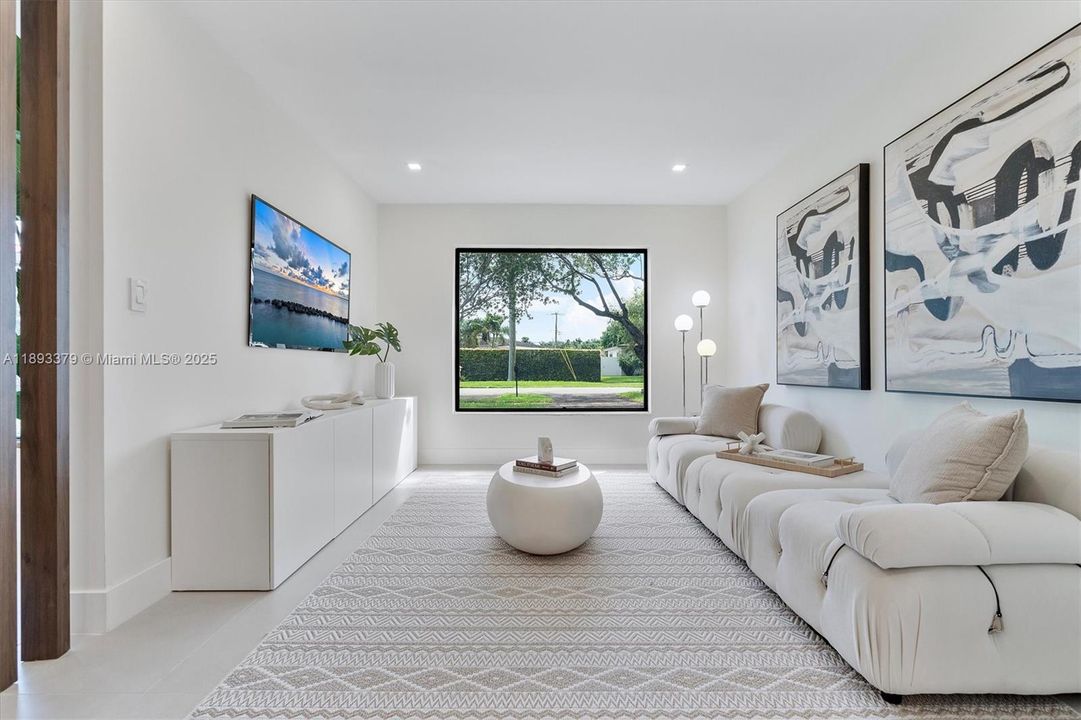 En Venta: $1,359,000 (4 camas, 2 baños, 1805 Pies cuadrados)