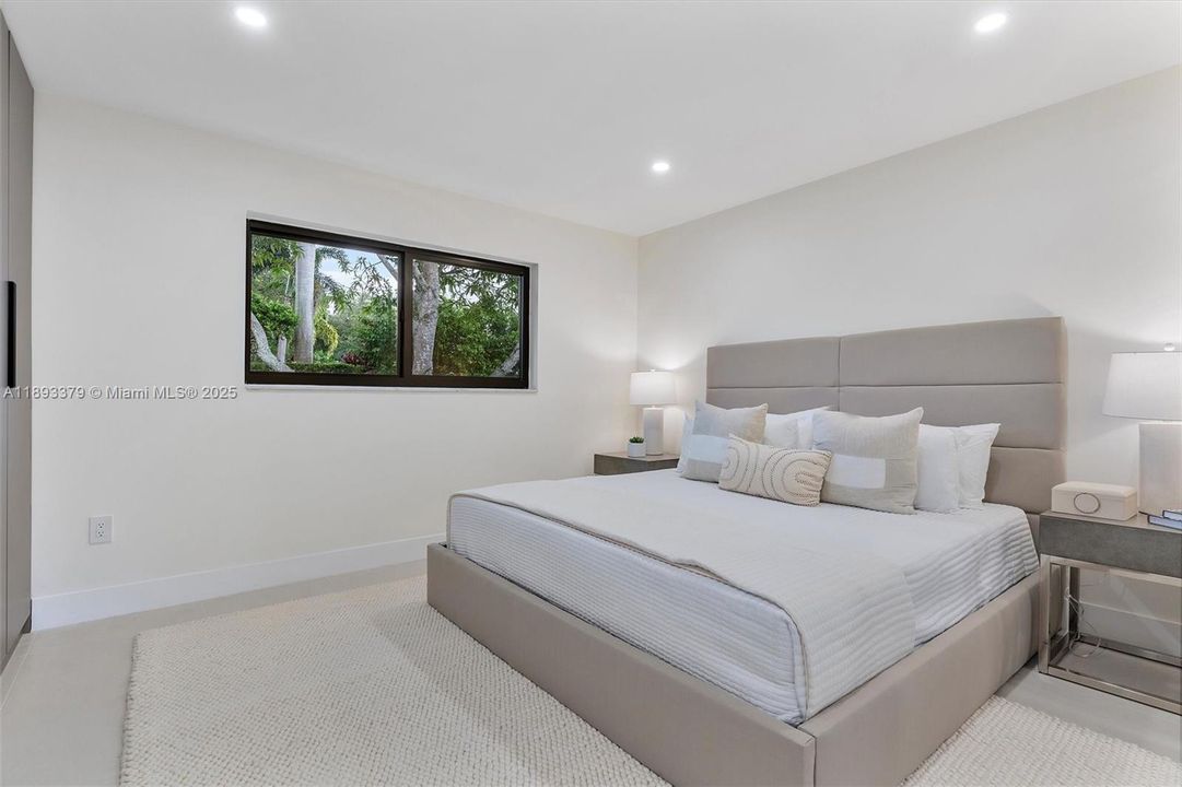 En Venta: $1,359,000 (4 camas, 2 baños, 1805 Pies cuadrados)