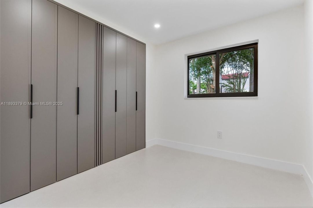 En Venta: $1,359,000 (4 camas, 2 baños, 1805 Pies cuadrados)