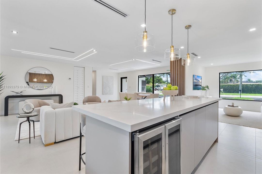 En Venta: $1,359,000 (4 camas, 2 baños, 1805 Pies cuadrados)