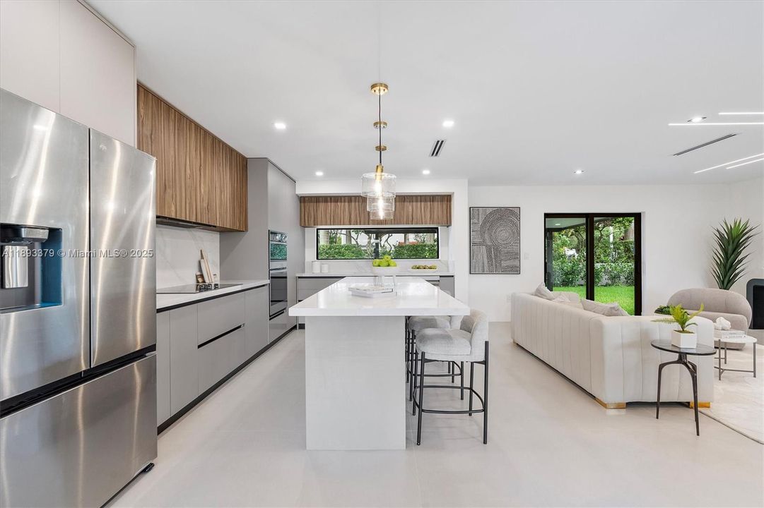 En Venta: $1,359,000 (4 camas, 2 baños, 1805 Pies cuadrados)