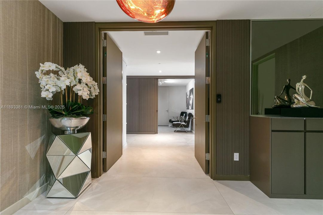 На продажу: $5,290,000 (4 спален, 5 ванн, 2682 Квадратных фут)