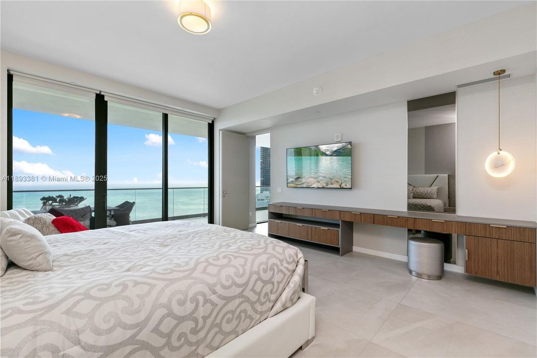 На продажу: $5,290,000 (4 спален, 5 ванн, 2682 Квадратных фут)