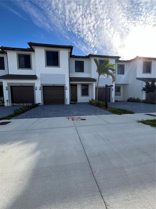 En Renta: $2,750 (4 camas, 2 baños, 0 Pies cuadrados)