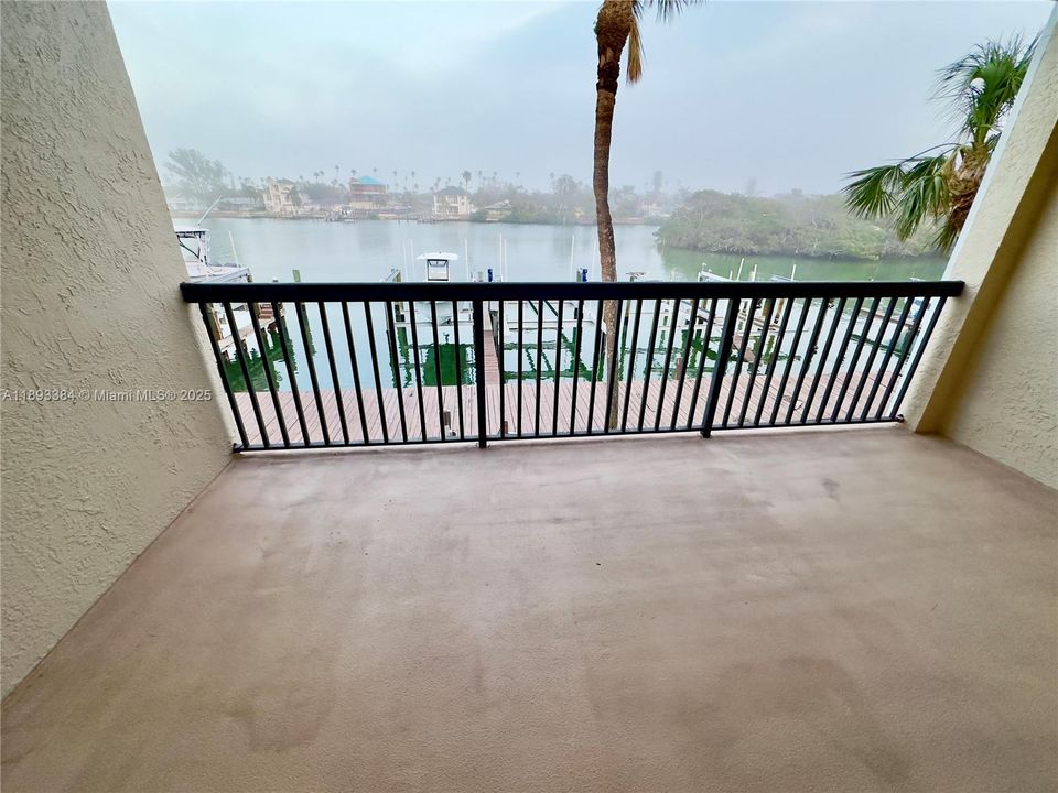 На продажу: $850,000 (2 спален, 2 ванн, 0 Квадратных фут)