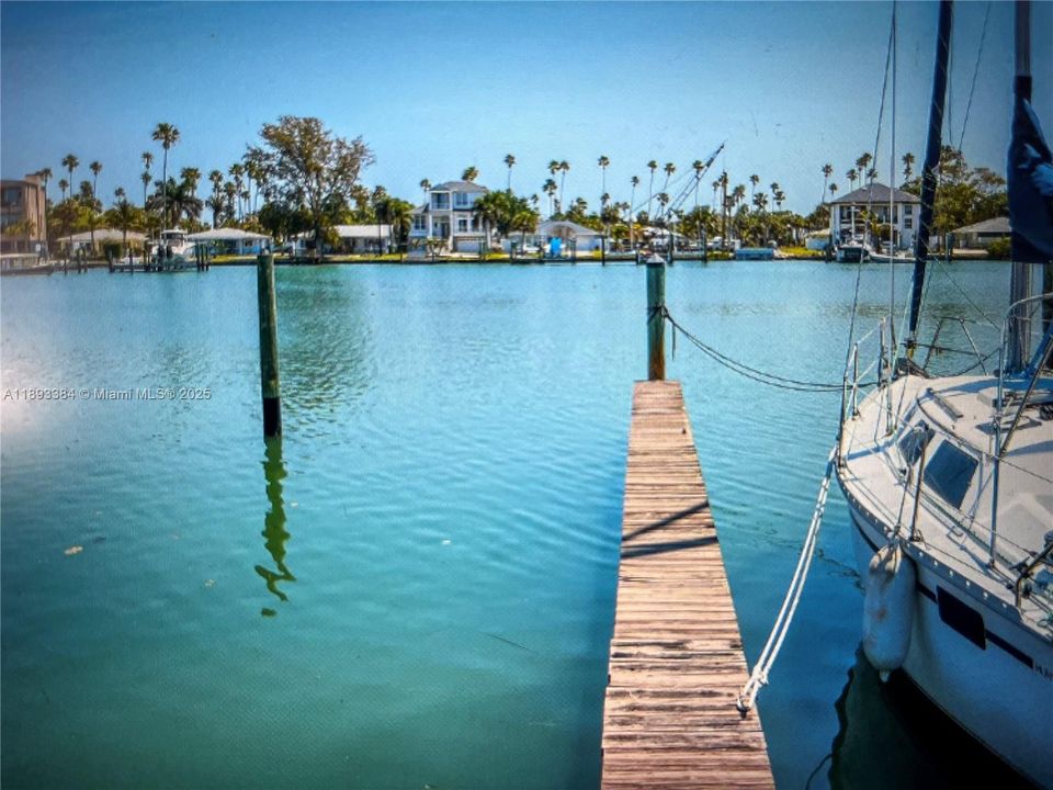 На продажу: $850,000 (2 спален, 2 ванн, 0 Квадратных фут)