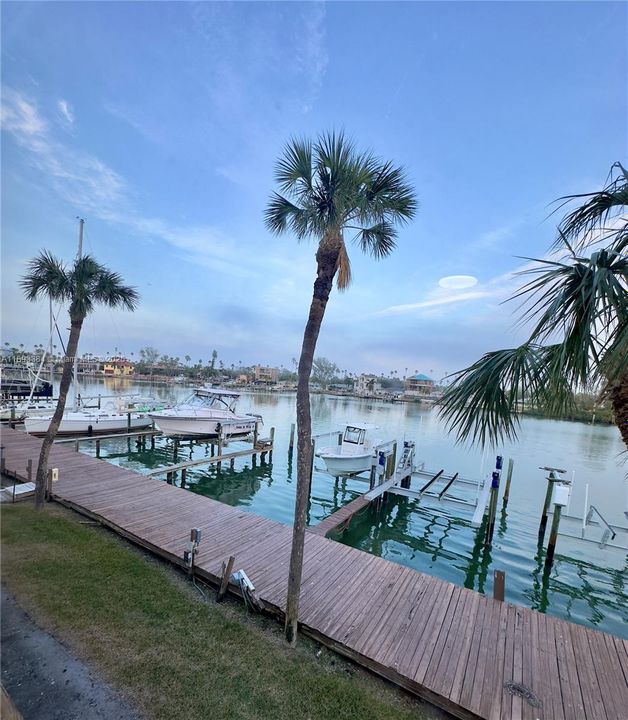 На продажу: $850,000 (2 спален, 2 ванн, 0 Квадратных фут)