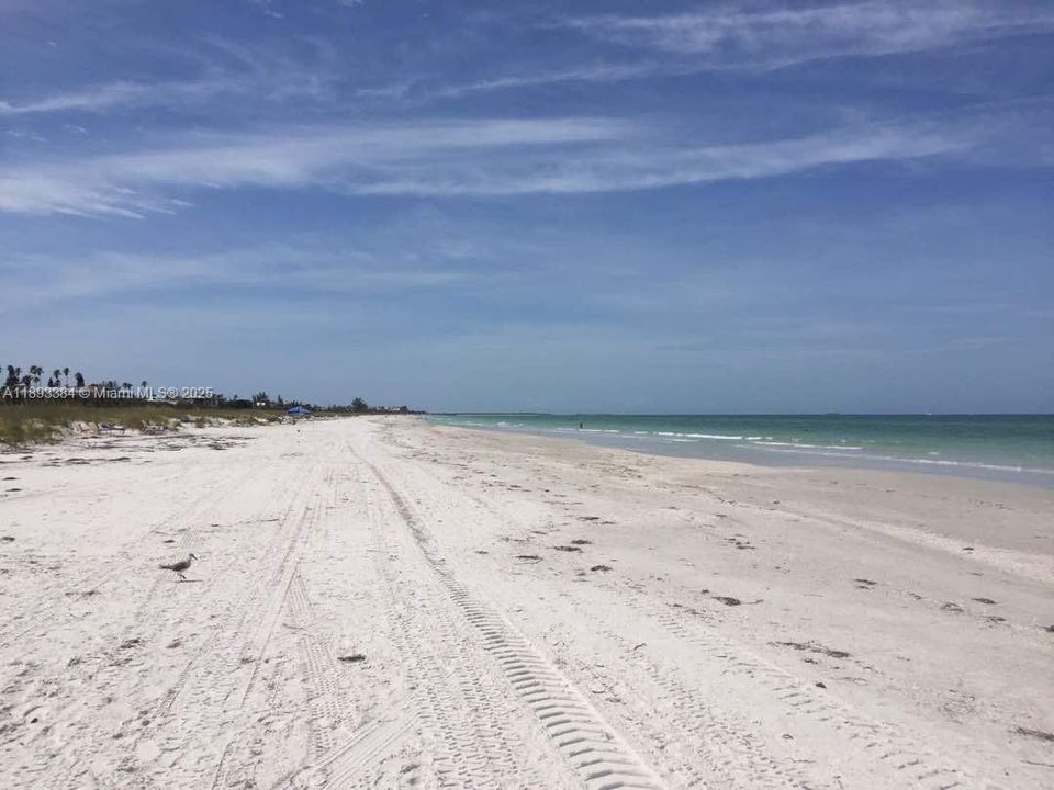 На продажу: $850,000 (2 спален, 2 ванн, 0 Квадратных фут)