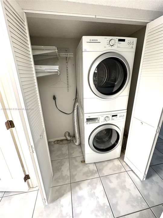 На продажу: $850,000 (2 спален, 2 ванн, 0 Квадратных фут)