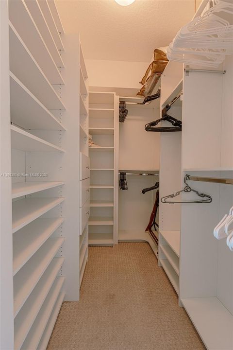 Recently Rented: $3,700 (2 beds, 2 baths, 1227 Square Feet)