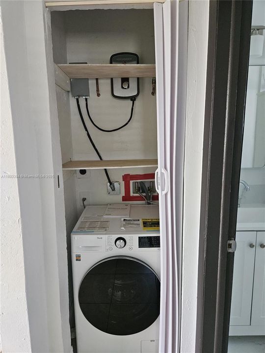 For Sale: $749,000 (0 beds, 0 baths, 2072 Square Feet)