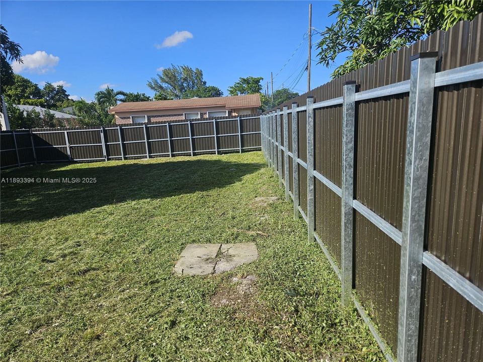 For Sale: $749,000 (0 beds, 0 baths, 2072 Square Feet)