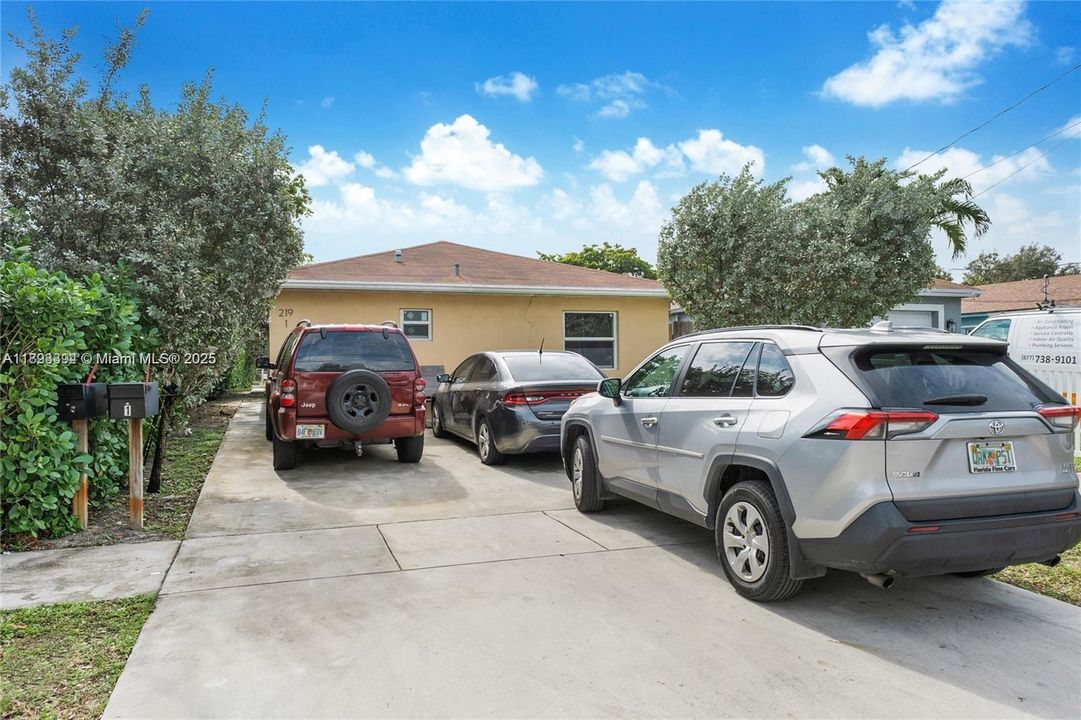 For Sale: $749,000 (0 beds, 0 baths, 2072 Square Feet)