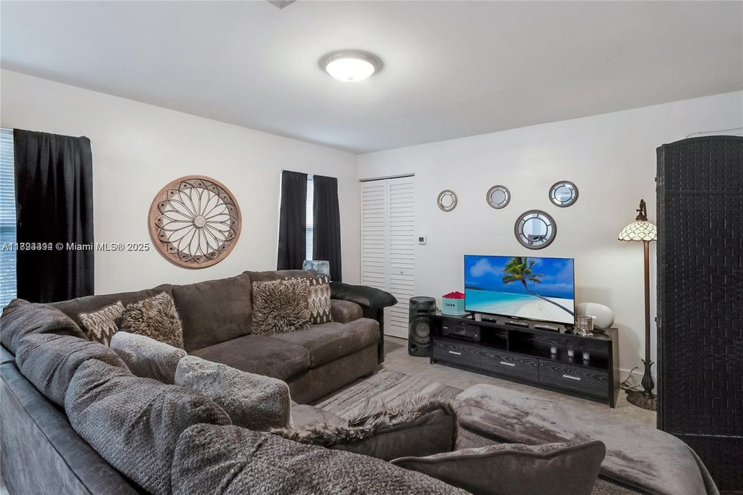 For Sale: $749,000 (0 beds, 0 baths, 2072 Square Feet)