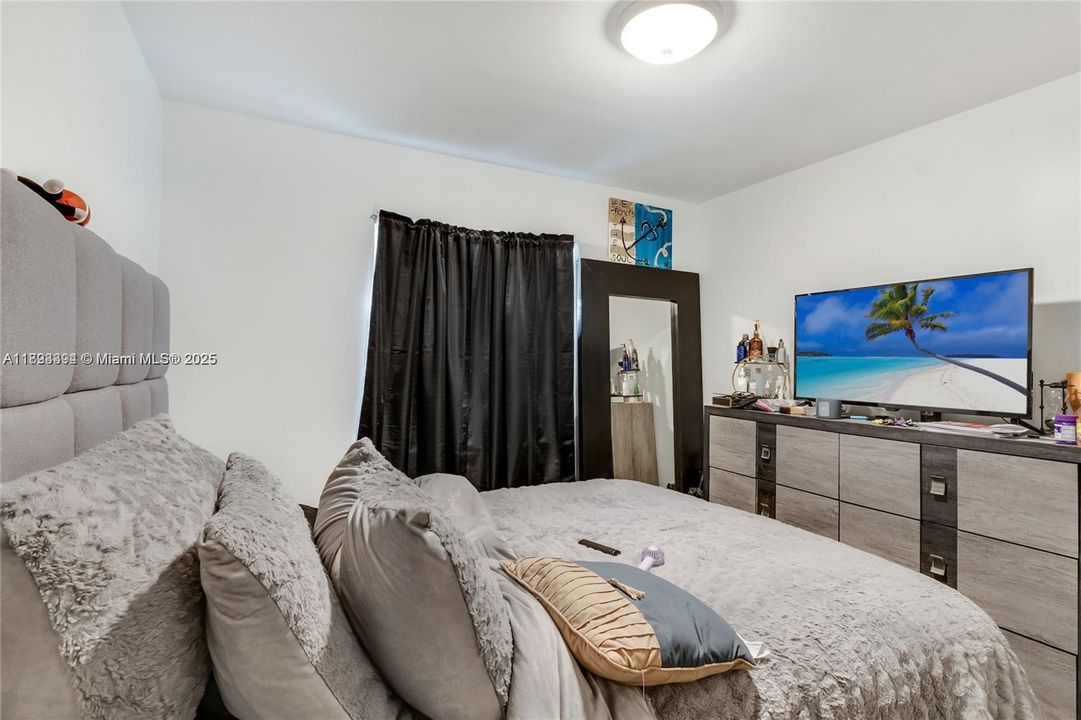 For Sale: $749,000 (0 beds, 0 baths, 2072 Square Feet)