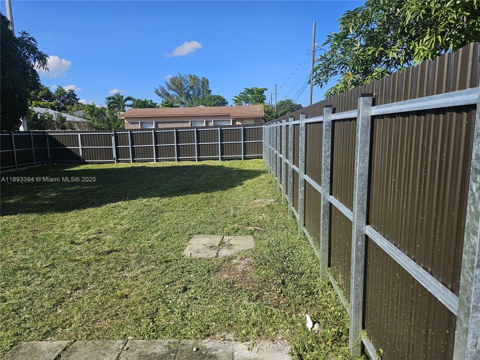 For Sale: $749,000 (0 beds, 0 baths, 2072 Square Feet)