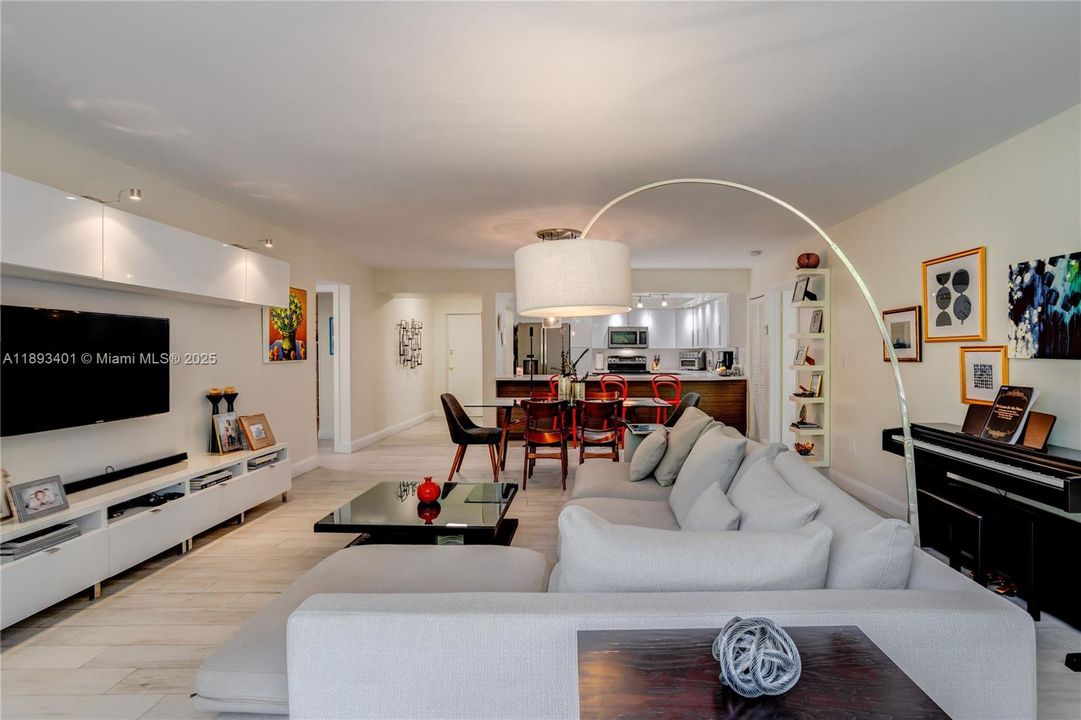 For Rent: $6,500 (3 beds, 2 baths, 1734 Square Feet)