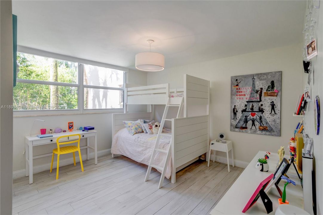 For Rent: $6,500 (3 beds, 2 baths, 1734 Square Feet)