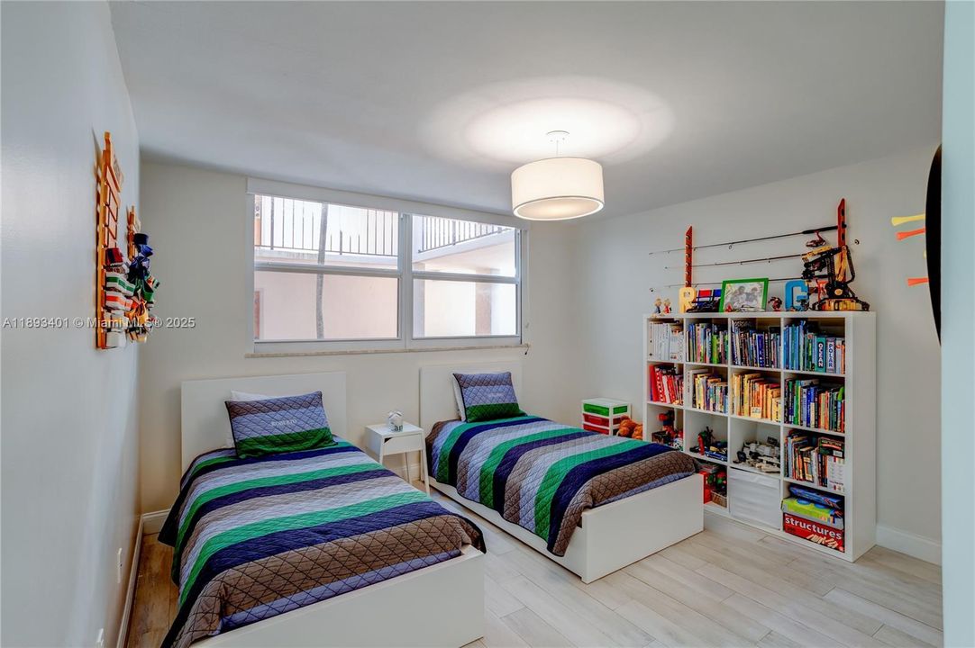 For Rent: $6,500 (3 beds, 2 baths, 1734 Square Feet)