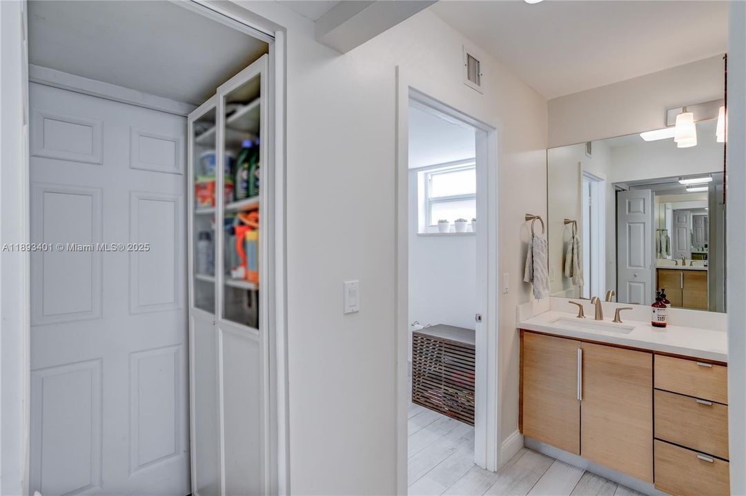 For Rent: $6,500 (3 beds, 2 baths, 1734 Square Feet)