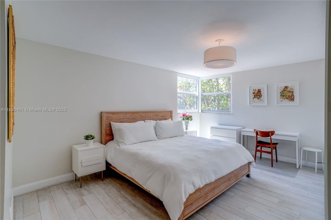 For Rent: $6,500 (3 beds, 2 baths, 1734 Square Feet)