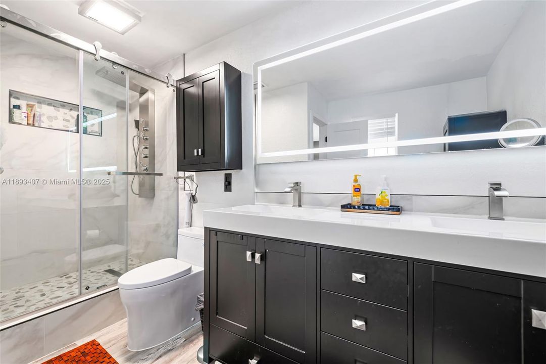 出租: $5,500 (4 贝兹, 2 浴室, 2487 平方英尺)