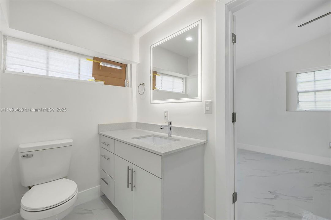 Active With Contract: $565,109 (4 beds, 2 baths, 1406 Square Feet)