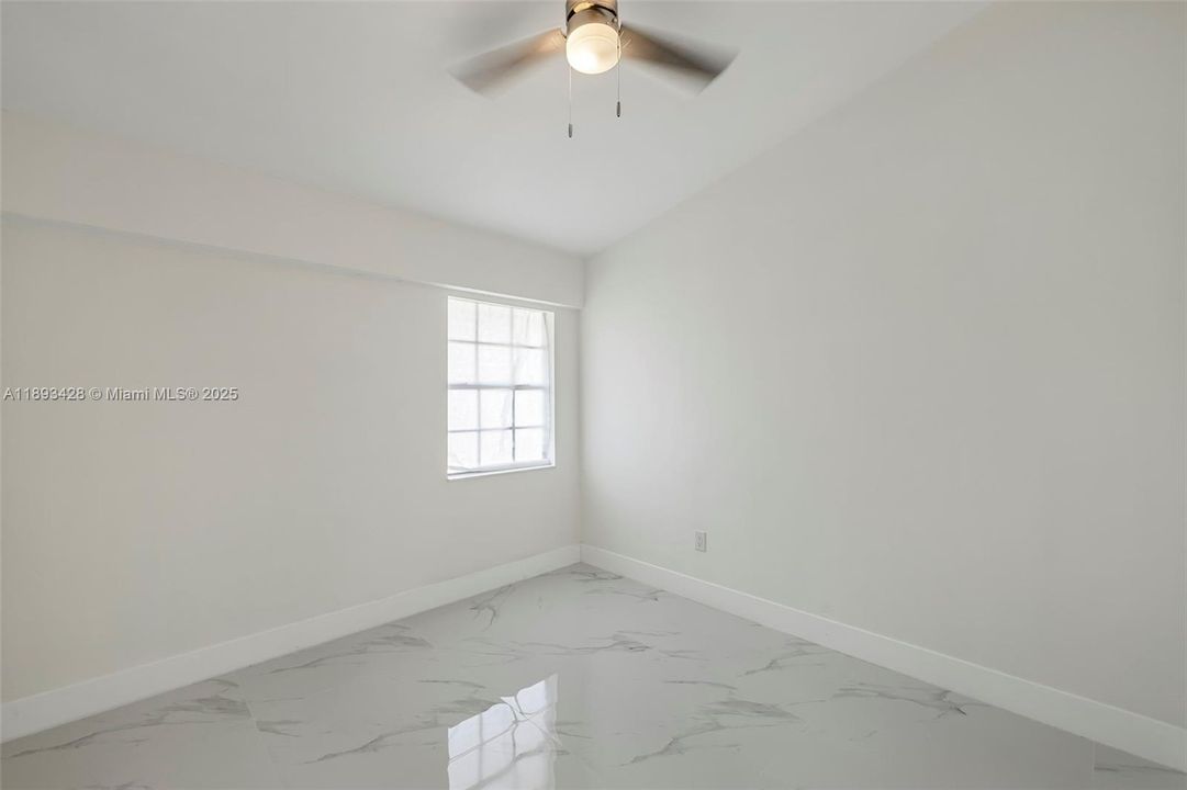 Active With Contract: $565,109 (4 beds, 2 baths, 1406 Square Feet)