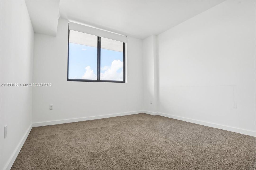 For Rent: $2,600 (1 beds, 1 baths, 238060 Square Feet)