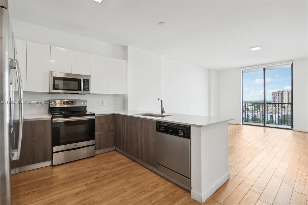 For Rent: $2,600 (1 beds, 1 baths, 238060 Square Feet)