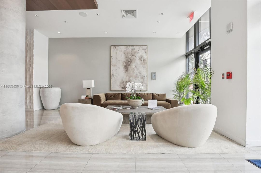 For Rent: $2,600 (1 beds, 1 baths, 238060 Square Feet)