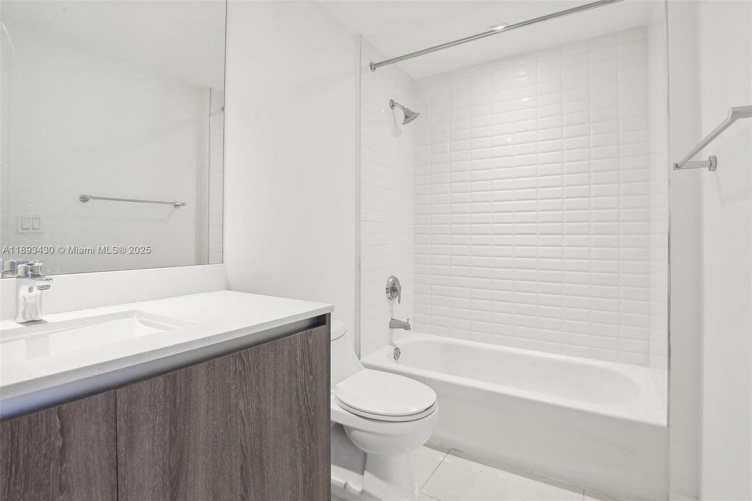 For Rent: $2,600 (1 beds, 1 baths, 238060 Square Feet)