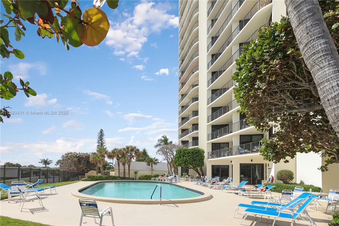 Недавно арендовано: $3,000 (2 спален, 2 ванн, 1181 Квадратных фут)