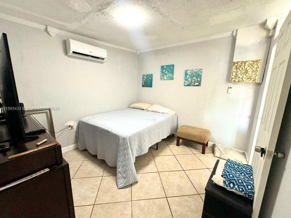 For Rent: $1,500 (1 beds, 1 baths, 650 Square Feet)