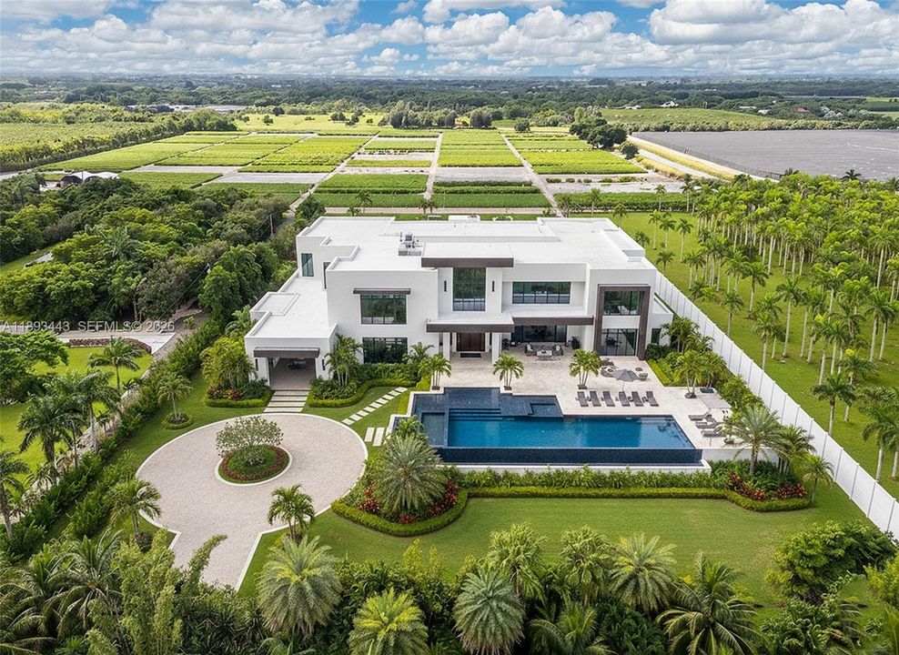 На продажу: $6,235,000 (0 спален, 0 ванн, 0 Квадратных фут)